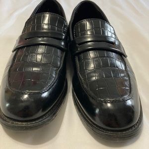 Boys dress black shoes size 6Y
